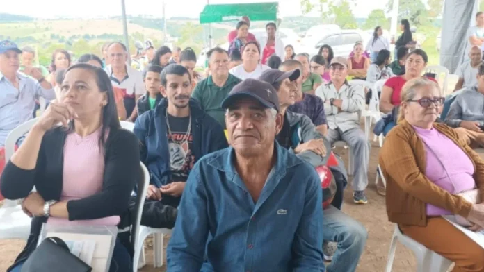 Incra realiza mutirões de serviços em Brumado, Carinhanha e mais cinco municípios