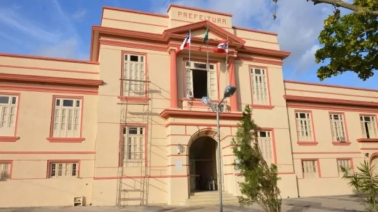 Prefeitura inicia credenciamento para mais de 200 vagas na área de saúde em cidade da Bahia