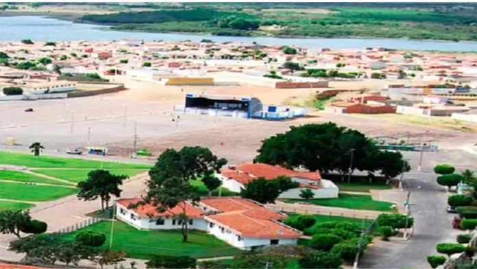 Duas mulheres e uma criança morreram após barco virar no Rio São Francisco na Bahia
