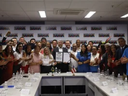 Governador sancionou lei de reajuste salarial para professores