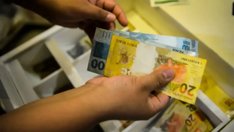 Governo Federal propõe salário mínimo de R$ 1.630 em 2026
