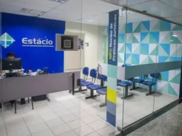 Estácio oferece vagas de emprego em diversas áreas e locais, com benefícios atrativos e atenção à diversidade.
