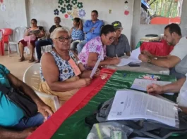 Assentadas da Bahia assinam 27 contratos do Fomento Mulher