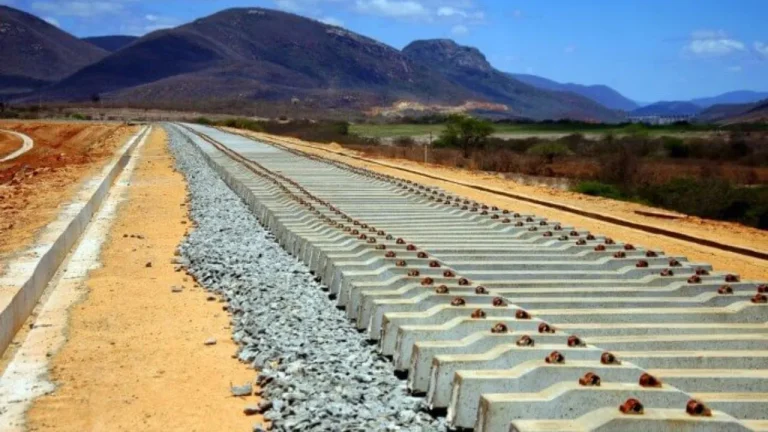 Bahia Ferrovias assumiu retomada de obras da Fiol entre Caetité e Brumado