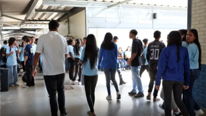 Nascidos em setembro e outubro recebem hoje parcela do Pé-de-Meia
