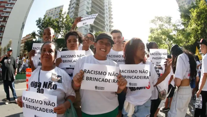 Organizações debatem justiça racial e tecnologias digitais