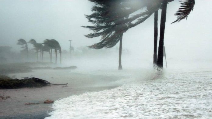 Alerta amarelo por acumulado de chuva em 13 municípios de Bahia nesta segunda-feira