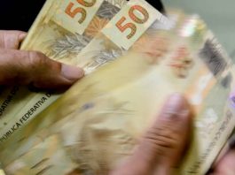 Aposentados do INSS que ganham mais que o mínimo começam a receber 13º