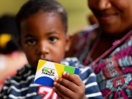 Caixa começa a pagar Bolsa Família de maio