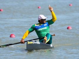 Isaquias Queiroz garante ouro na Copa do Mundo de canoagem velocidade