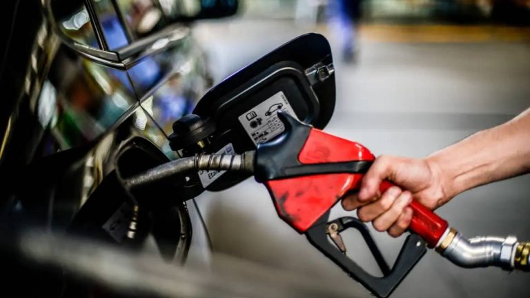 Petrobras reduz preço do diesel para distribuidoras