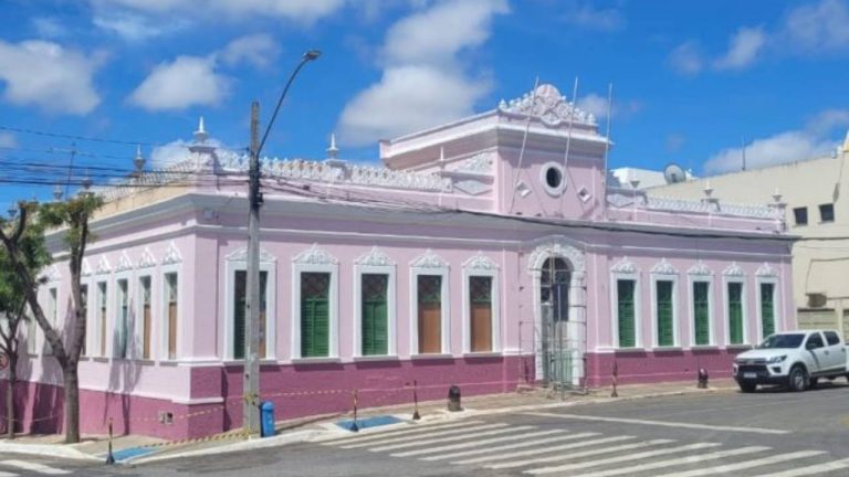 Prefeitura de Vitória da Conquista abriu credenciamento para contratação de médicos