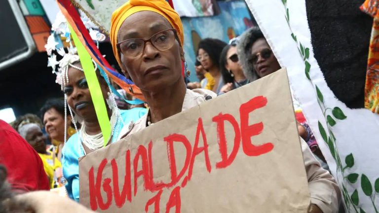 Quase 85% da população preta afirma ter sofrido discriminação racial