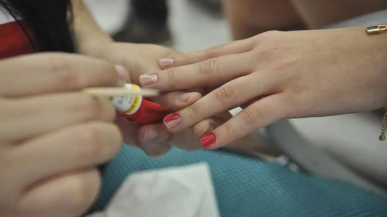 Serviços crescem 0,3% em março, na segunda alta seguida