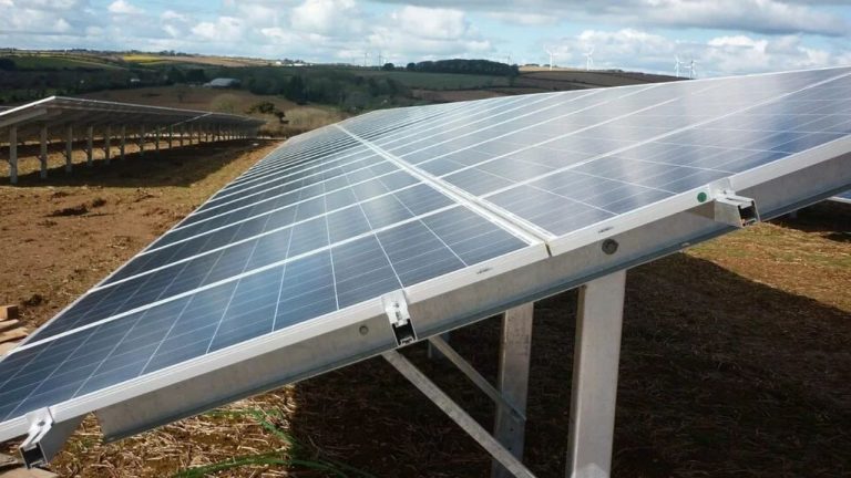 Aneel revogou autorizações de 15 usinas solares