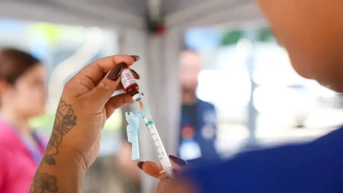 Dose de reforço de vacina contra meningite terá proteção maior