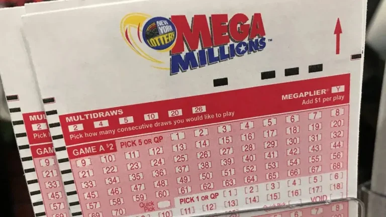 Mega Millions drawing on Friday, June 27 has an estimated jackpot of US$ 348.00.