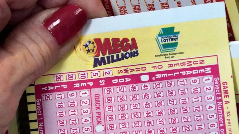 Mega Millions drawing on Tuesday, June 24 has an estimated jackpot of US$ 326.00.