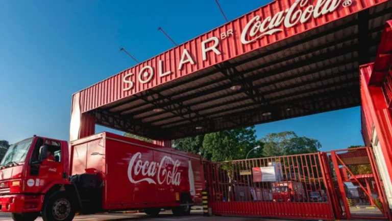 Solar Coca-Cola oferece vagas em diversas cidades da Bahia, incluindo Salvador, com benefícios atraentes.