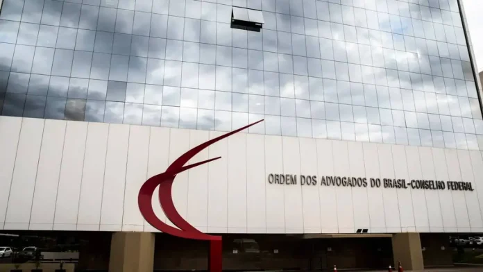 OAB proíbe inscrição de candidatos condenados por crimes raciais