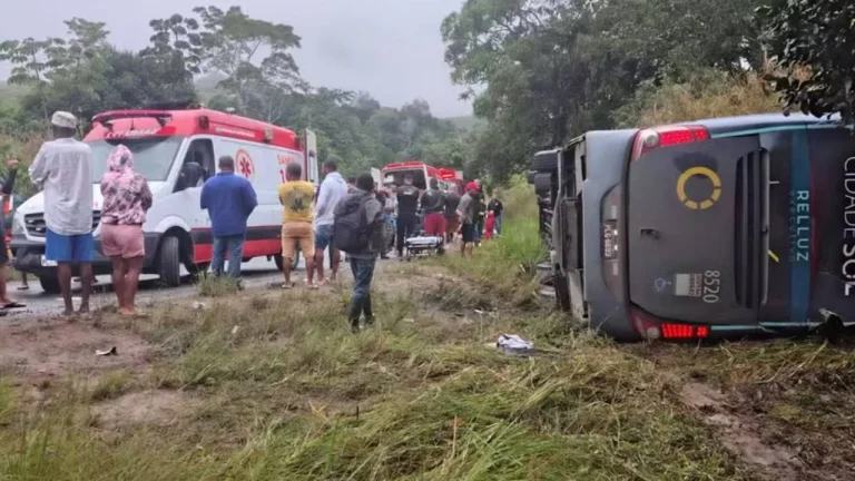 acidente onibus ba-120