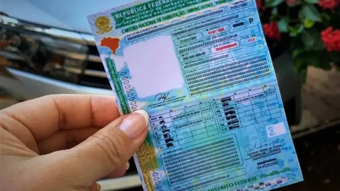 Dinheiro de multas de trânsito vai custear habilitação de motoristas de baixa renda