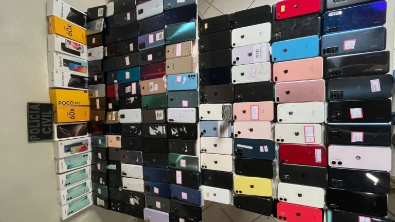 Mais de 200 celulares de São Paulo foram apreendidos durante operação contra receptação na Bahia