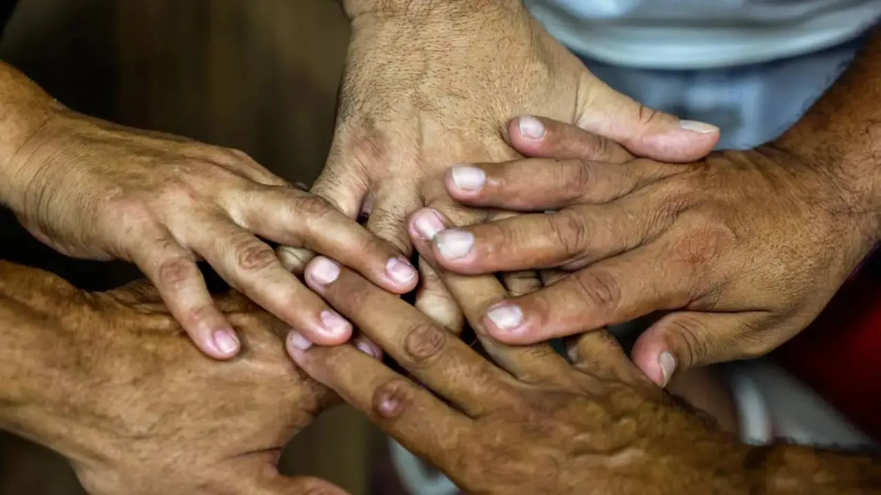 Governo aprova pensão a 61 filhos separados de pais com hanseníase