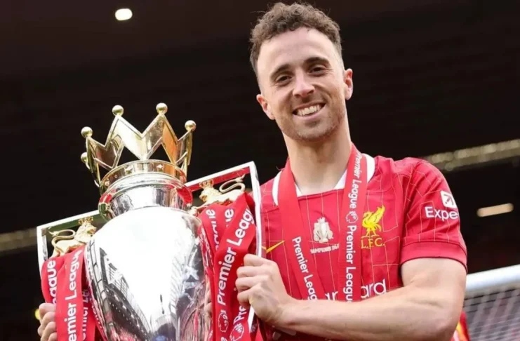 Atacante do Liverpool e irmão morreram em acidente de carro