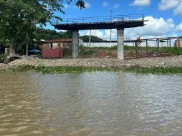 ponte sobre o rio sao francisco penedo neopolis