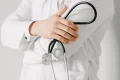 501 médicos especialistas serão enviados para cidades carentes de profissionais