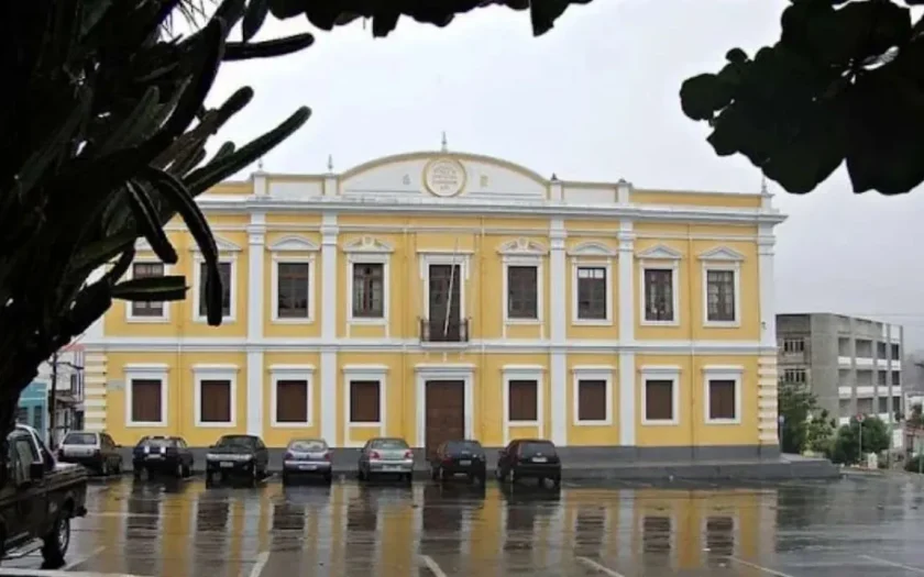 Prefeitura de Senhor do Bonfim abriu processo seletivo para vários cargos