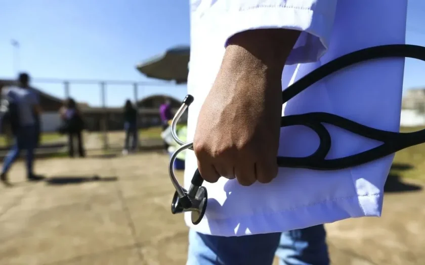 Cursos de Medicina com desempenho insatisfatório terão vestibular suspenso e diminuição no número de vagas