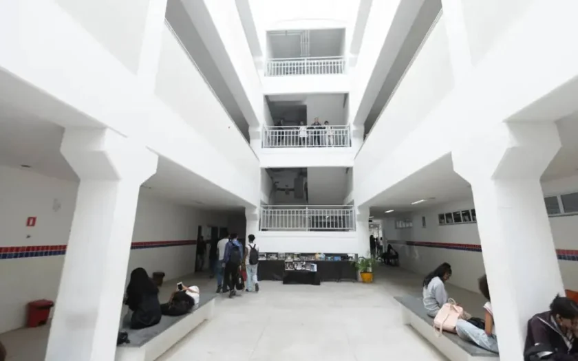 Escola em tempo integral deve ter jornada mínima de 35 horas semanais