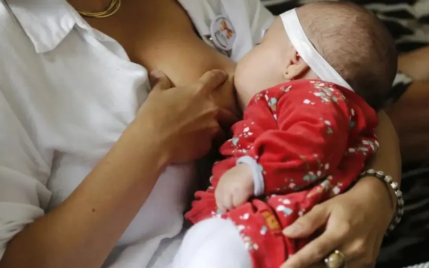 Campanha Mundial de Amamentação promove a preservação da vida