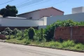 Lotes abandonados em Guanambi