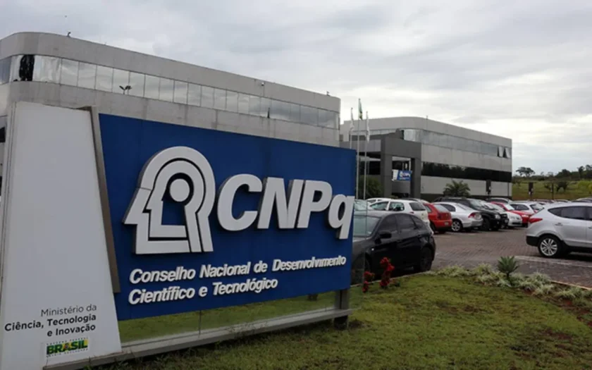 CNPq estende prazo de inscrições para bolsas de pós-graduação até segunda-feira