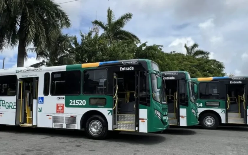 Empresa de ônibus abriu 170 vagas de emprego em Salvador