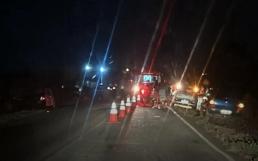 Motociclista morreu e companheira ficou ferida após colisão com animal em Caculé
