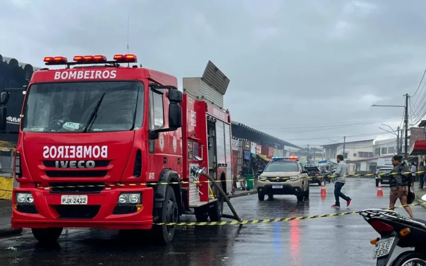 Incendio feira vitória da conquista