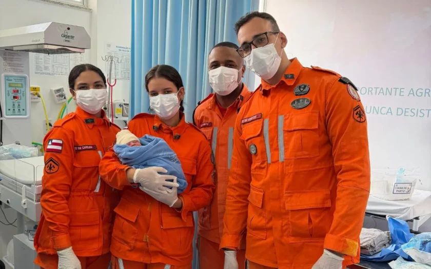 Bebe nasceu em viatura bombeiros na Bahia