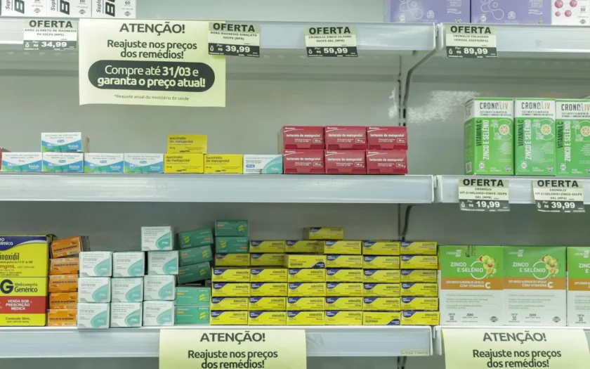 4257-medicamentos-em-supermercados