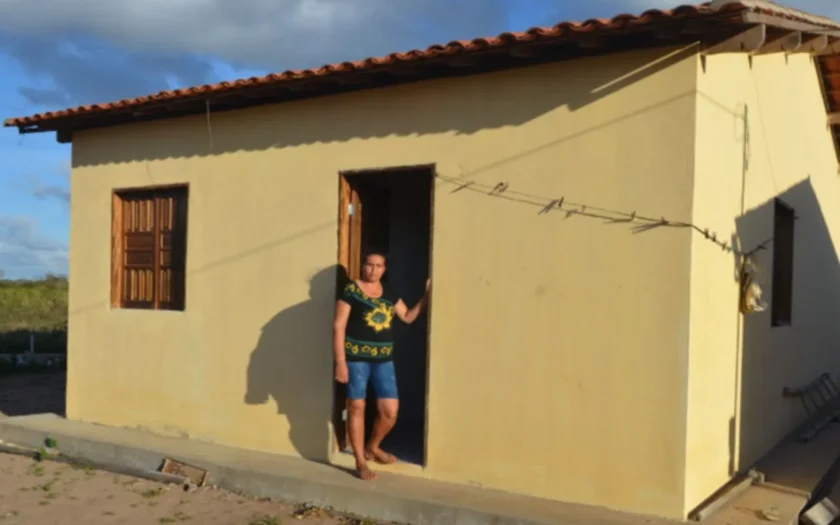 construção de moradias Incra Bahia