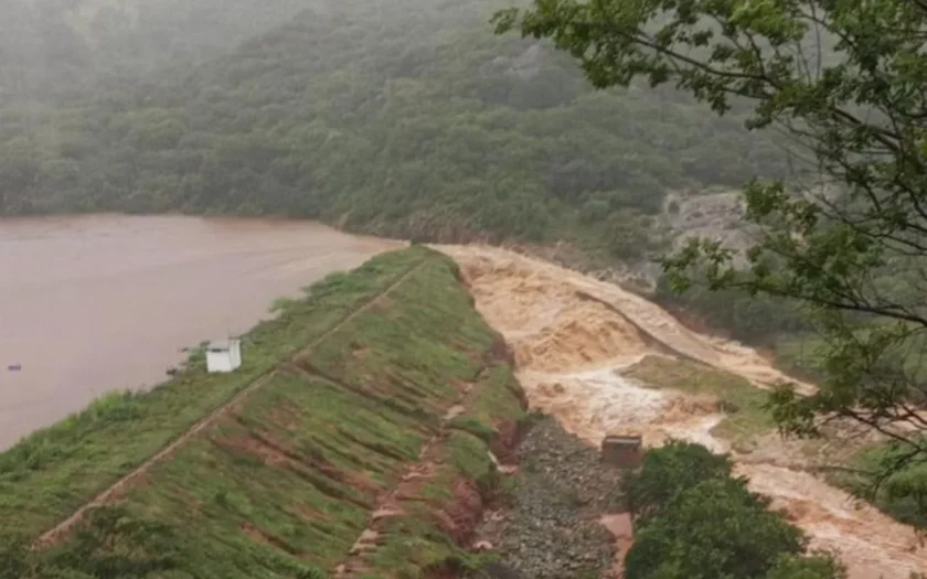 Barragem das Lajes em Porteirinha