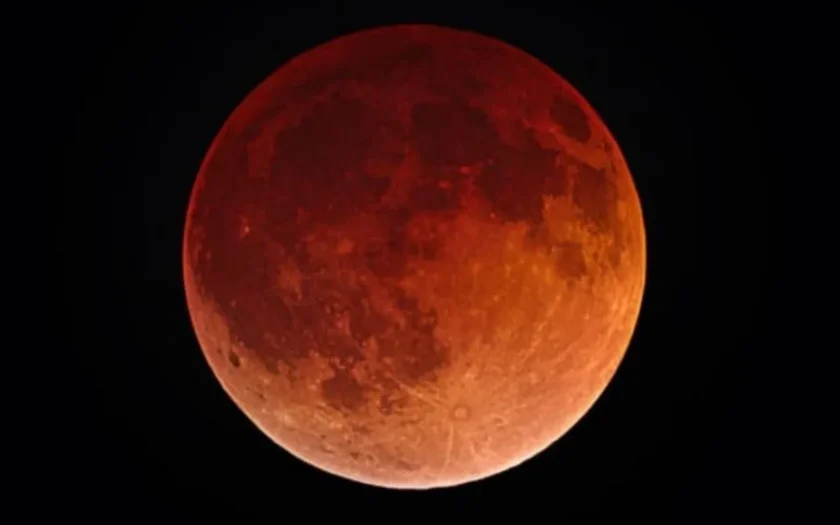 Lua de Sangue