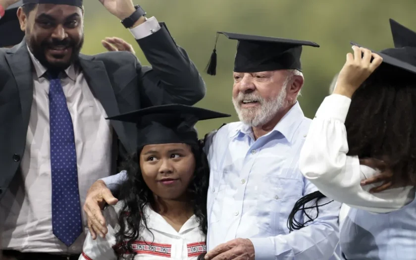 1750-educacao