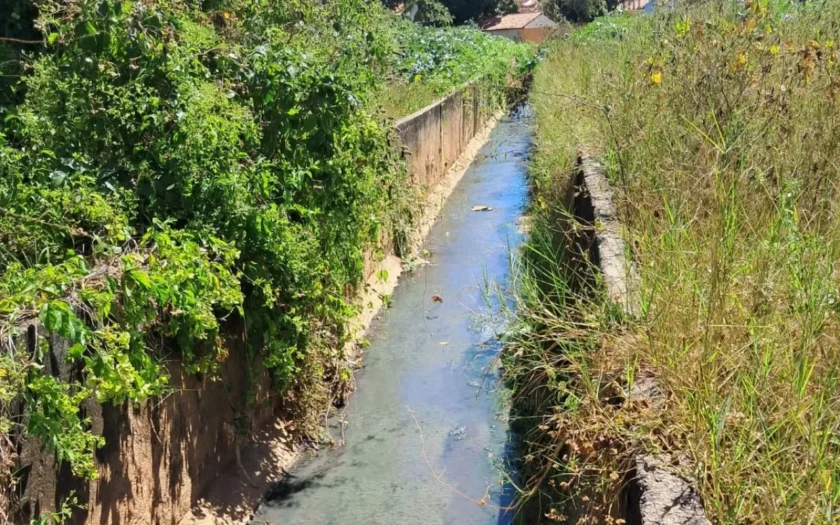 esgoto rio Corrente
