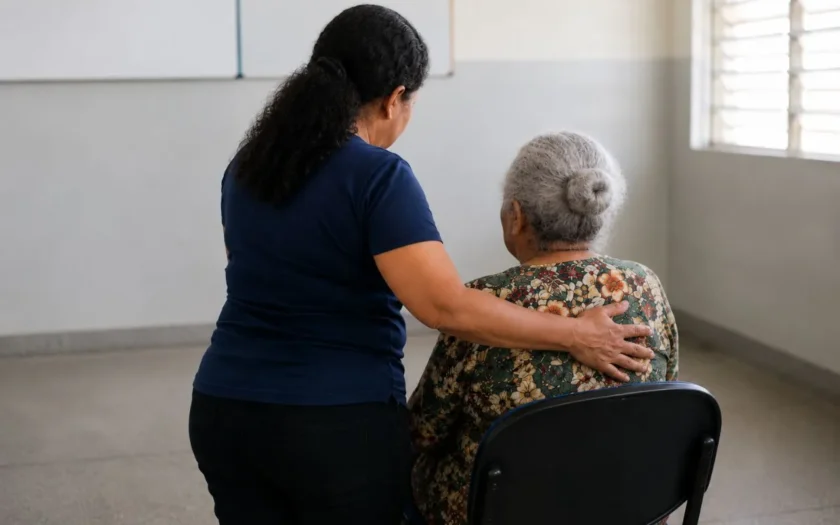 curso cuidador de idosos