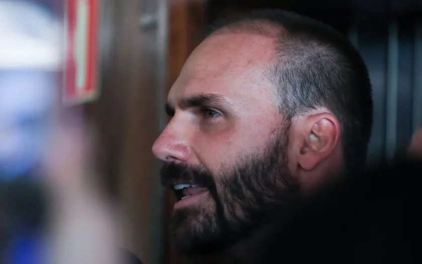 3230-condenacao-eduardo-bolsonaro