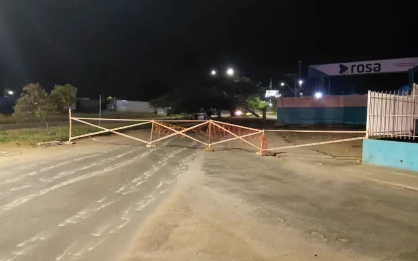 interdição de avenida vitoria da conquista